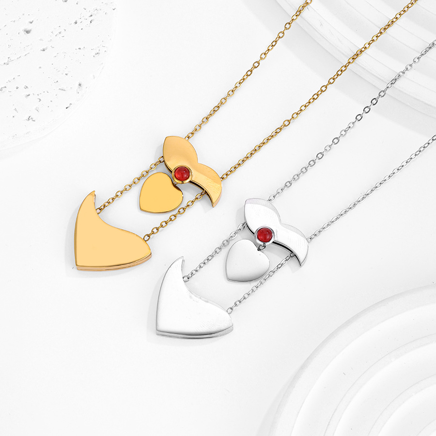 قلادة على شكل قلب مخصصة من Let - مراجعة Birth Flower Necklace وسعره